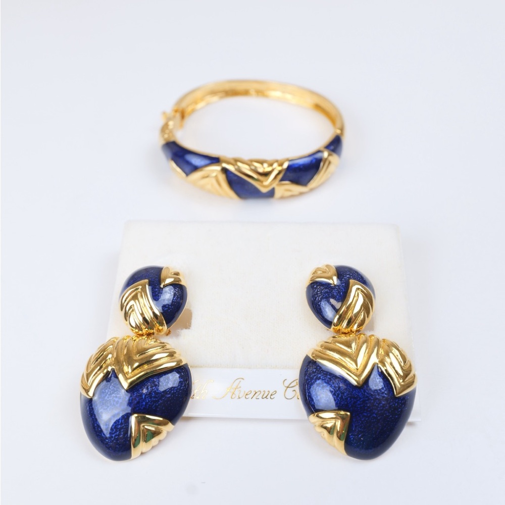 Vintage 1980’s Fifth Avenue signed Butler Elegant Gold and Blue Jewelry Set